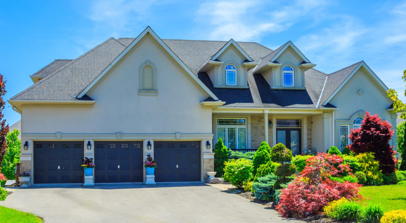 Architects, Designers, and Home Builders – Don’t Overlook the Residential Garage Market